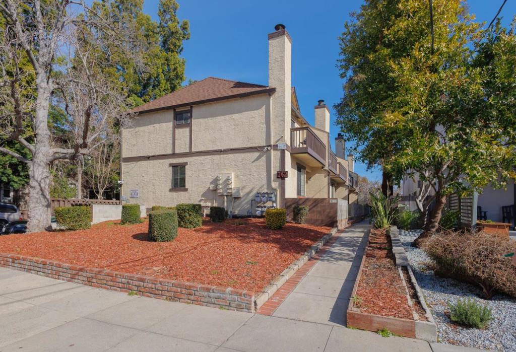 Compass Commercial is pleased to announce the exclusive listing of 242 S. 10th Street, a rare opportunity to own a well-maintained six-unit multifamily property in the heart of Downtown San Jose, directly across from San Jose State University. Built in 1982, this fully leased multifamily investment boasts six (6) individually parceled two-story townhome style 2-Bedroom/1.5-+Bath townhomes spanning 982 sq. ft. each. Each unit has a private 2-car or 1 car garage, in-unit washer/dryer, central forced heating system, and private upstairs deck off of the primary bedroom. This property offers strong cash flow with a current 5.82% cap rate, and tenants pay their own utilities, including water and PG&E. Recent capital improvements include exterior paint in 2021, a new asphalt driveway in 2023, termite tenting in 2018, and a complete roof replacement in 2011. Located just steps from SJSU and surrounded by downtown amenities, dining, entertainment, and major transportation corridors, this property is positioned for strong income on day one, long-term rental demand and appreciation.