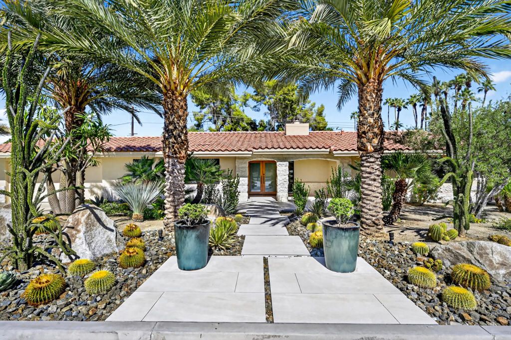 Photo of 74090 Setting Sun Trail, Palm Desert, CA 92260 (MLS # 219137180DA)