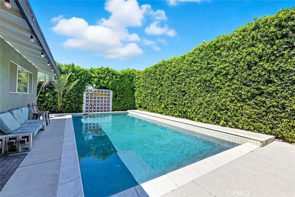 22698 Eton Dr