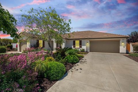 287 Tom McGuinness Jr. Circle Fallbrook CA 92028