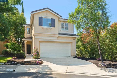 Photo of 4000 Hiller Ln LN, Martinez, CA 94553 (MLS # 41134220)