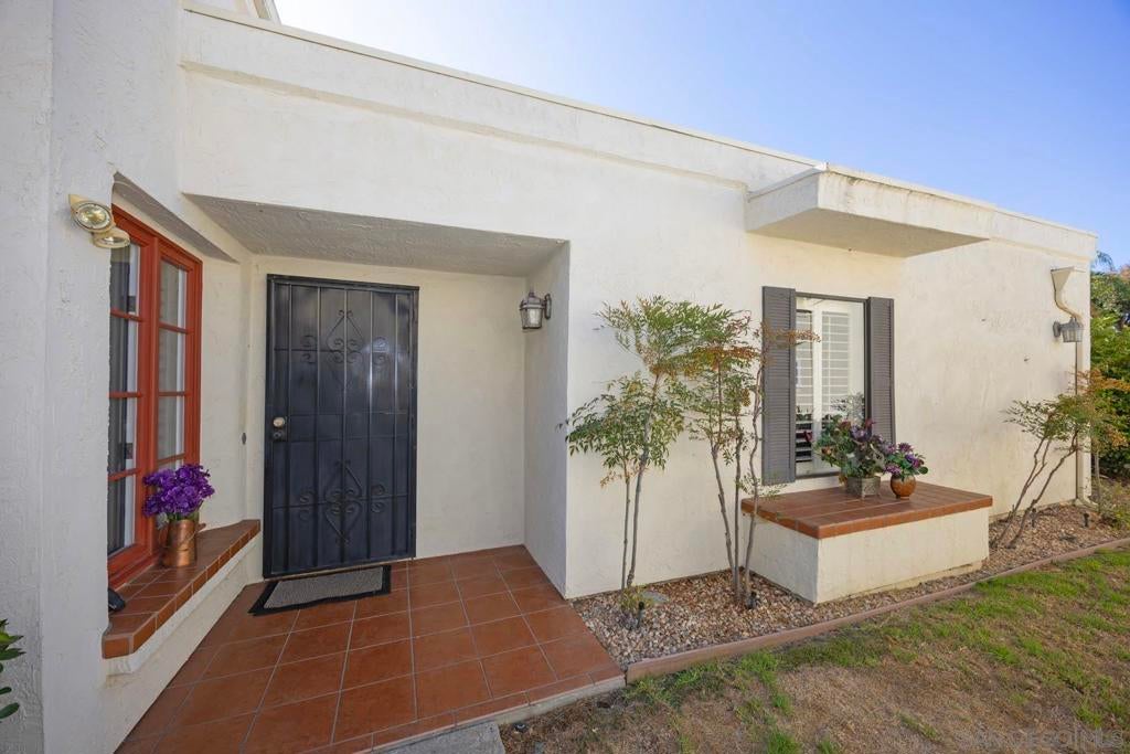 12725 Rueda Acayan