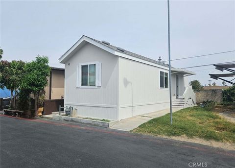 Photo of 7650 Balboa Boulevard #43, Van Nuys, CA 91406 (MLS # CV26068476)
