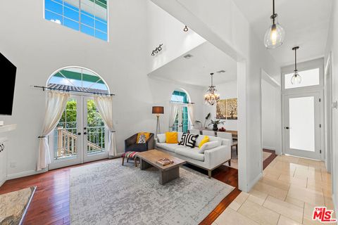 Photo of 26600 Ocean View Drive, Malibu, CA 90265 (MLS # 25596363) Photo of 26600 Ocean View Drive, Malibu, CA 90265 (MLS # 25596363)