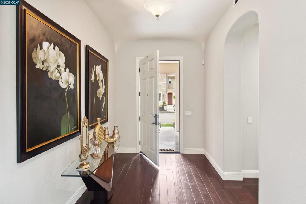 listing image 130721714793069661132