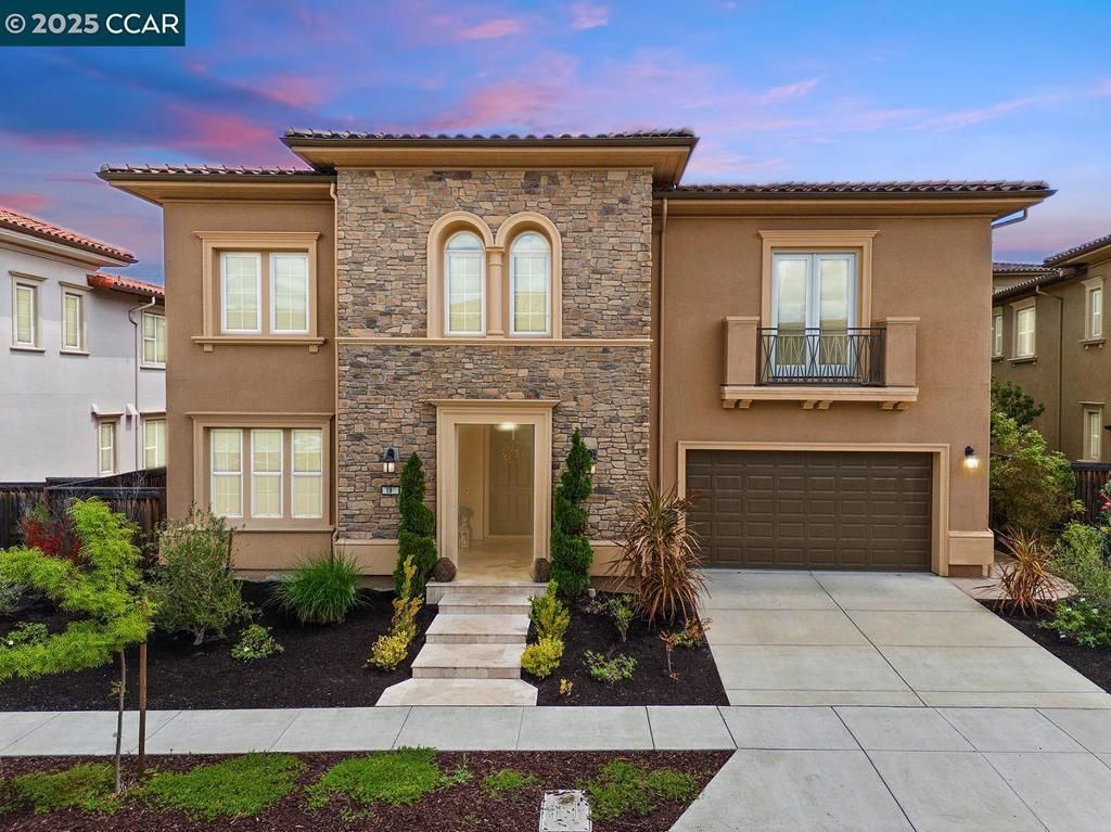 listing image 130729480329929865054