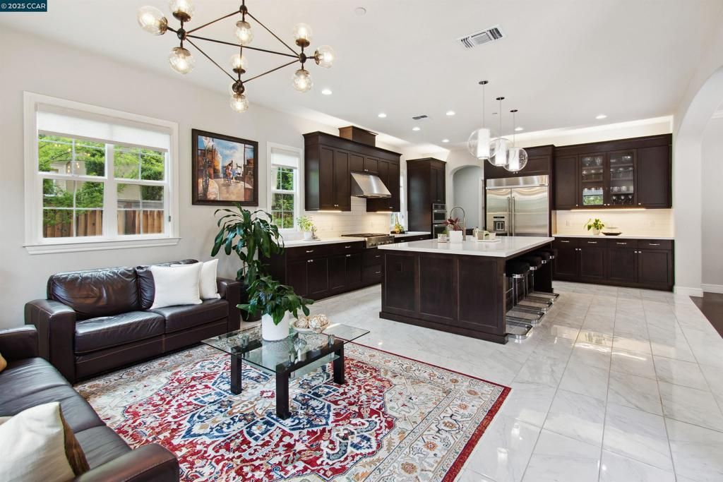 listing image 130726986084961771630