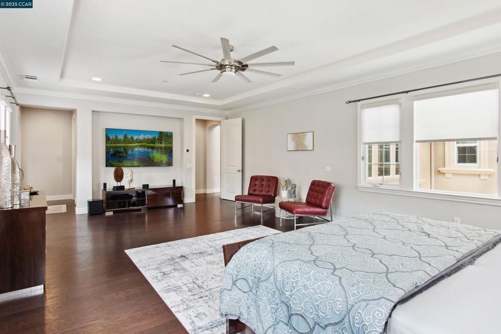 listing image 130725623879884361879