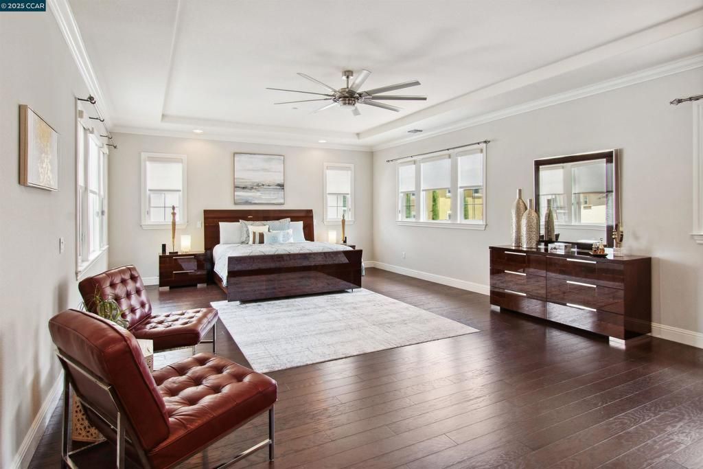 listing image 130720581070321244232