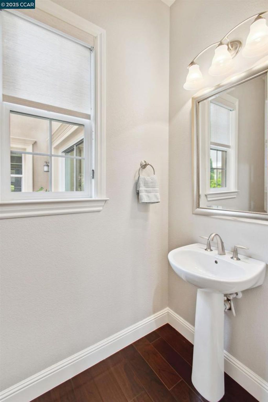 listing image 130724804285469482191