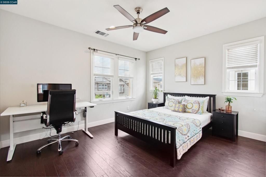listing image 130720004582881511135