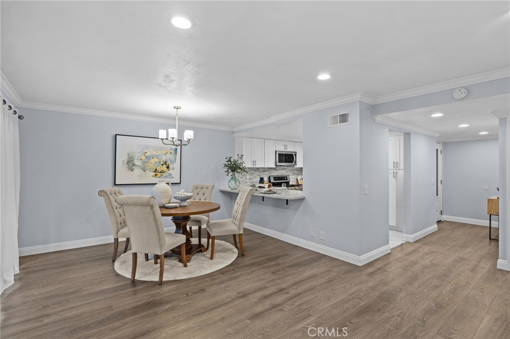 2504 E Willow Street 101