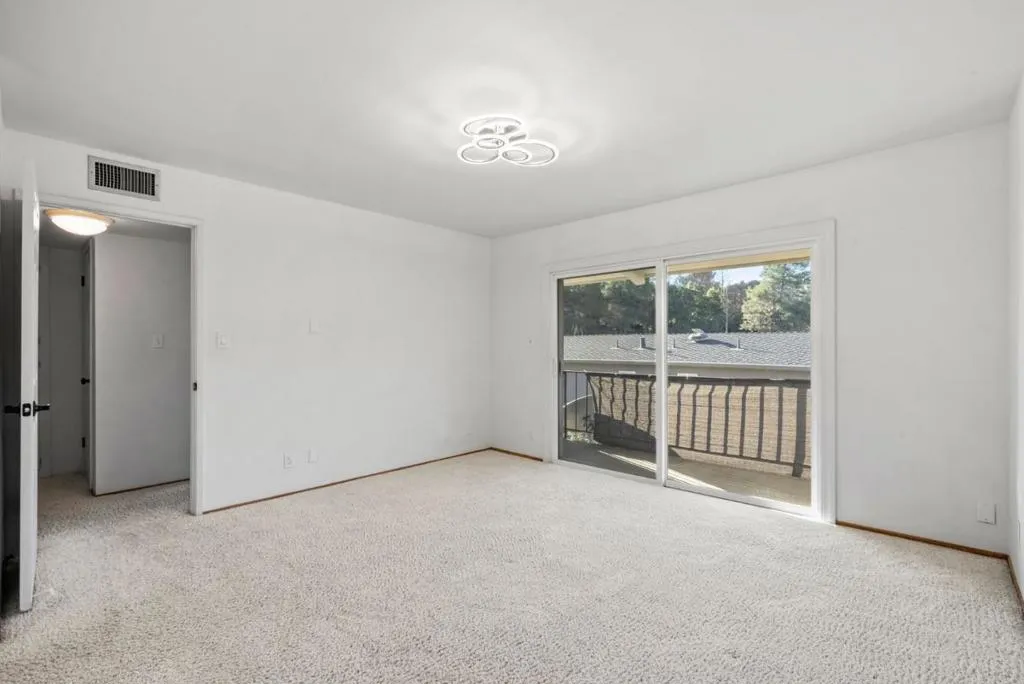 Los Gatos, California 95032, United States, 2 Bedrooms Bedrooms, ,3 BathroomsBathrooms,Residential,Active,20055