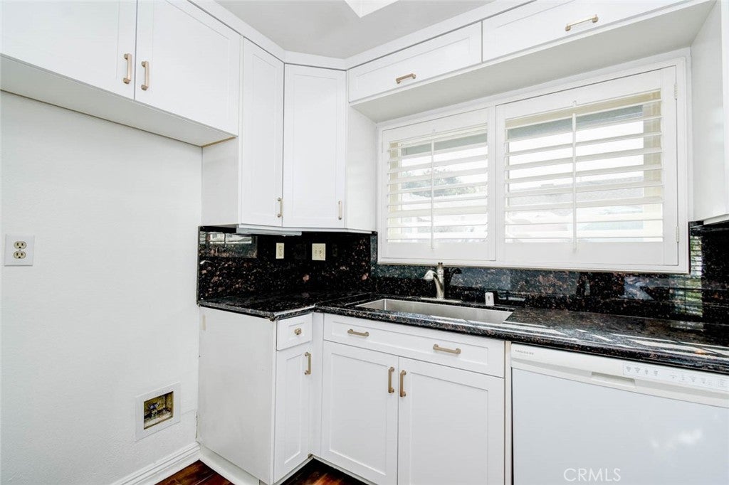 32 Remington, Irvine CA 92620 - Photo 12