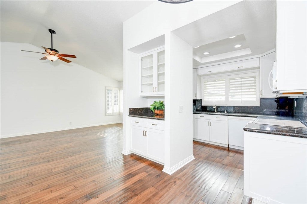 32 Remington, Irvine CA 92620 - Photo 7