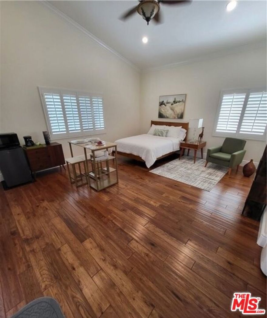 Your own private oasis! South of Ventura Blvd, this 1 bed 1 bath fully furnished guesthouse features a private full bath, TV, Bed, Microwave, Mini-refrigerator, mini-dinning table, with water & power, private entry.  Enjoy BBQs in the summer and lush green landscaping all around. ALL UTILITIES INCLUDED. AVAILABLE 8/5/2025. LONG TERM AND SHORT TERM TENANTS ACCEPTED.