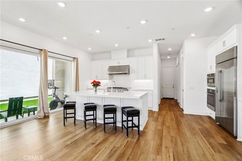 26720 Afton Lane Valencia CA 91381