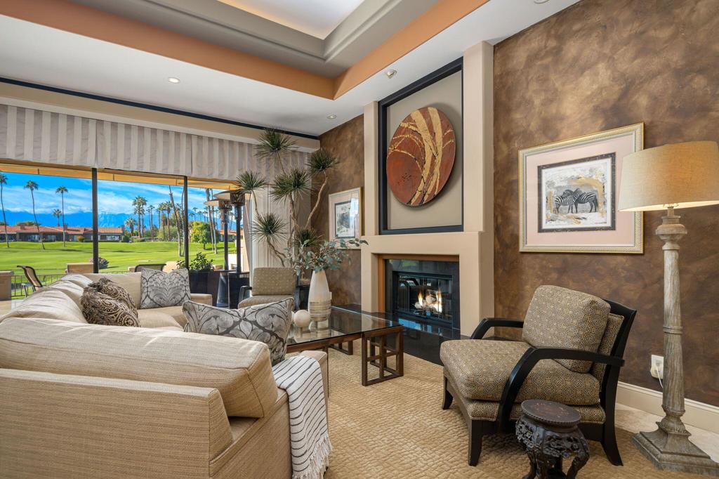 38263 Plumosa Circle