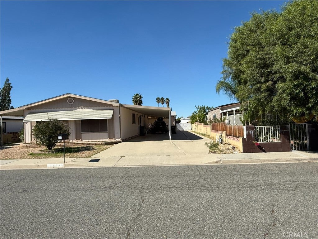 217 Flora Vista