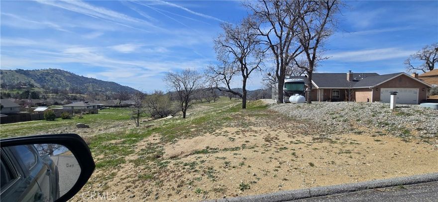 Easy payments, seller will carry, any credit OK
Opportunity to own this property on  Bold Venture Dr, within the community of Stallion Springs. Away from hustle and bustle. Here tranquility and great mountain views abounds, with snow on top of Tehachapi Mtns (Some winters) a morning stroll can be rewarding.
Country style feel with shops nearby. great and clean neighborhood.
Address is just an approximate            
We have many others