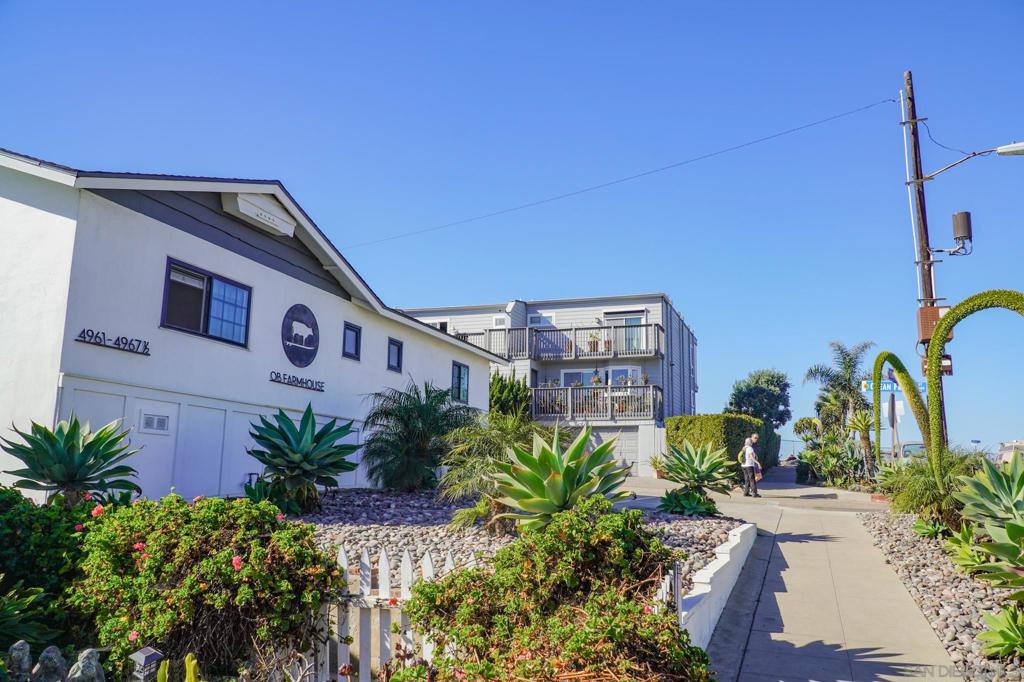 4961 Coronado Ave.