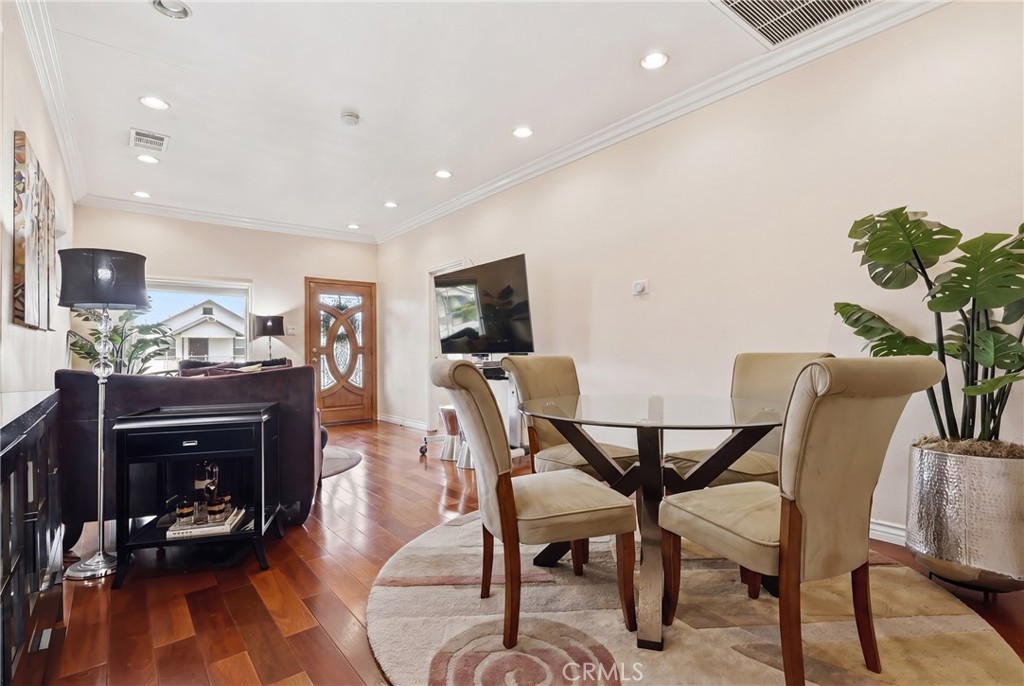 118 W 84th