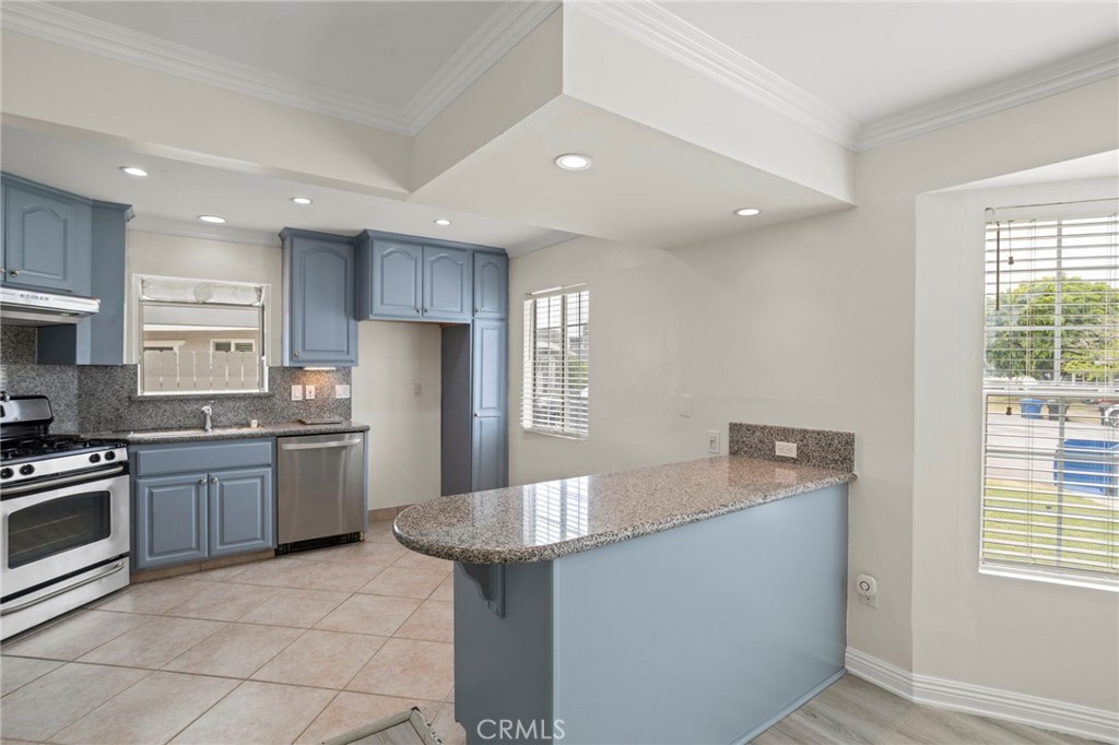204 W Linfield