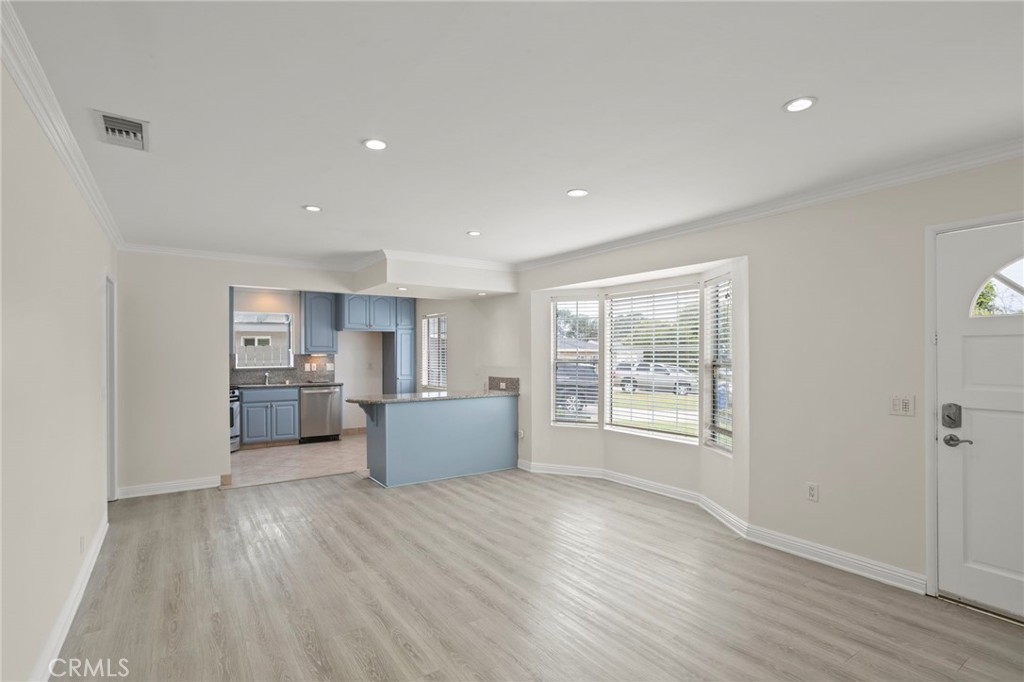 204 W Linfield
