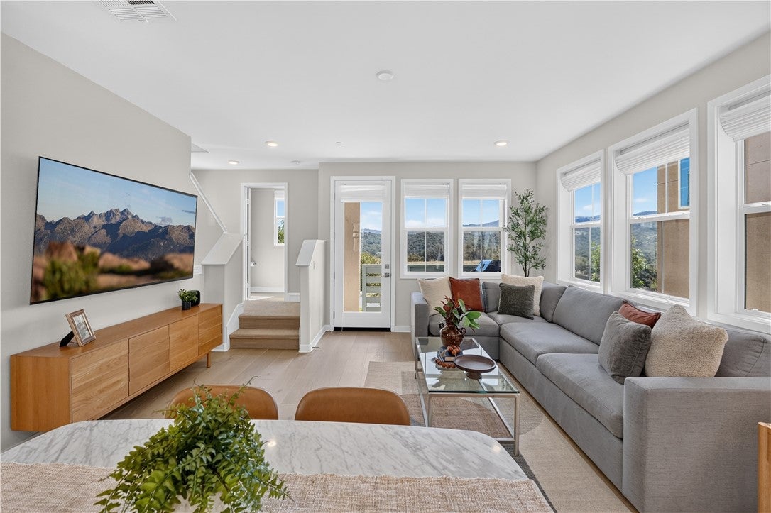 32 Welltree Way