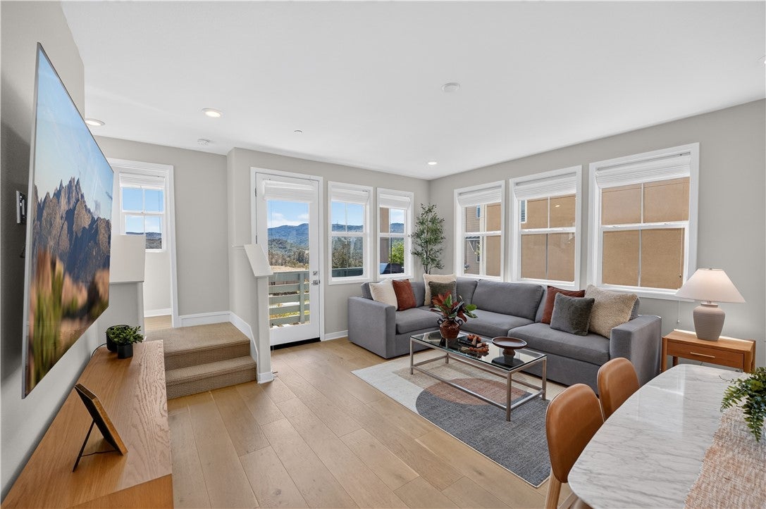 32 Welltree Way