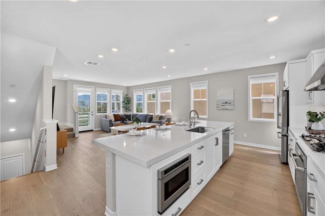 32 Welltree Way