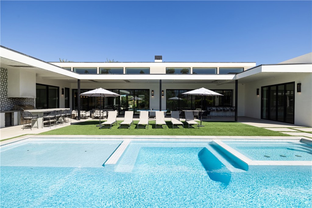 Tamarisk C.C. (32186) - Residential