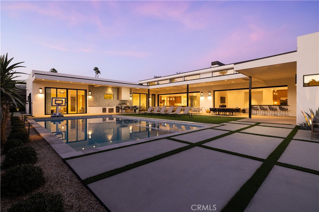 Tamarisk C.C. (32186) - Residential