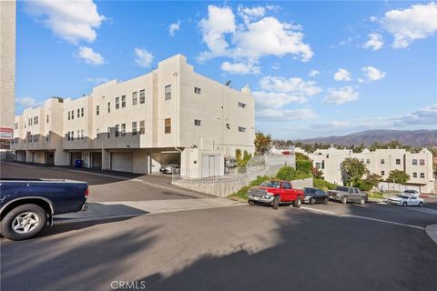 Photo of 18209 Sierra Hwy #95, Canyon Country, CA 91351 (MLS # SR25198871)