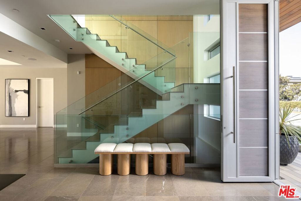 Photo of 13120 Nimrod Place, Los Angeles, CA 90049 (MLS # 26659001)