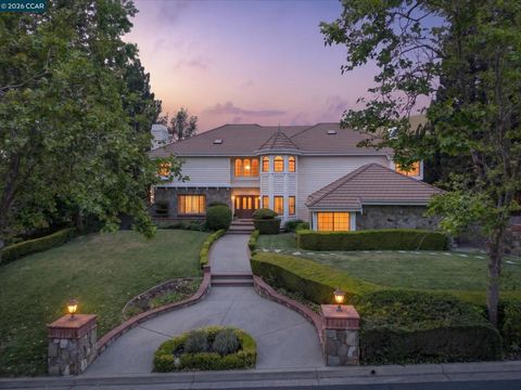 Photo of 5303 Blackhawk Dr Dr, Danville, CA 94506 (MLS # 41134518)