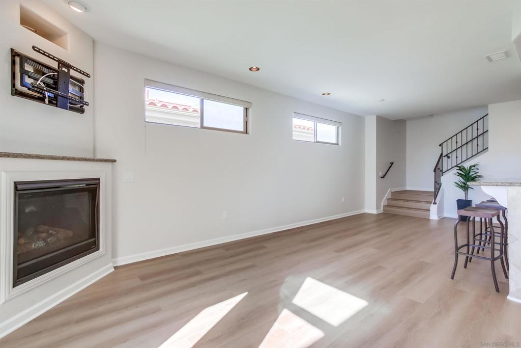 Pacific Beach - Residential