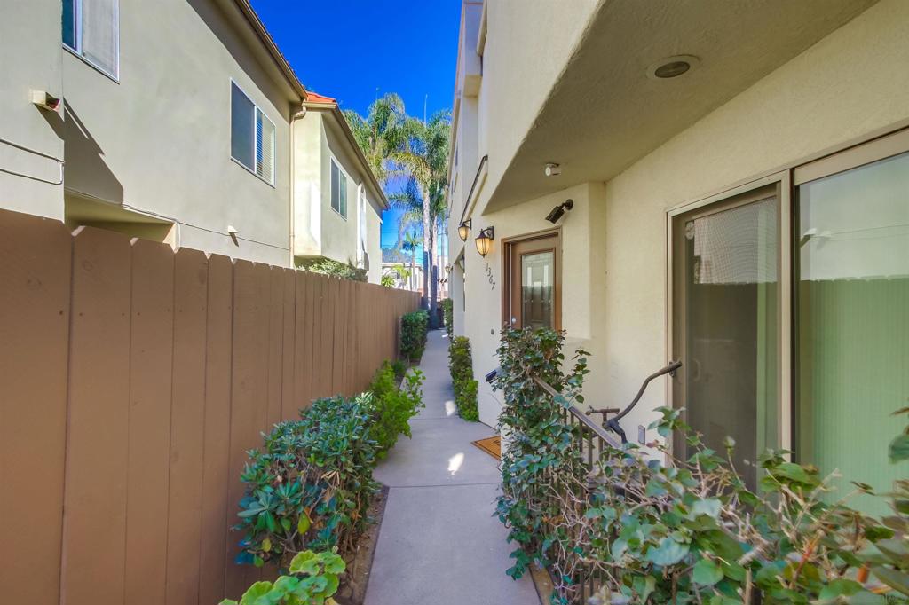 Pacific Beach - Residential