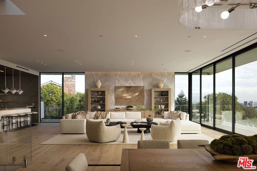 Photo of 1660 Casale Road, Pacific Palisades, CA 90272 (MLS # 26671725)