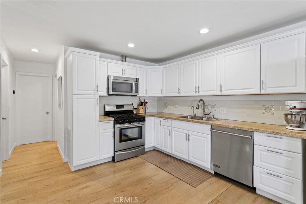23777 Mulholland Highway 118
