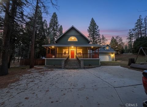 Photo of 1400 Pine Cone Court, Wofford Heights, CA 93285 (MLS # SR25276660)