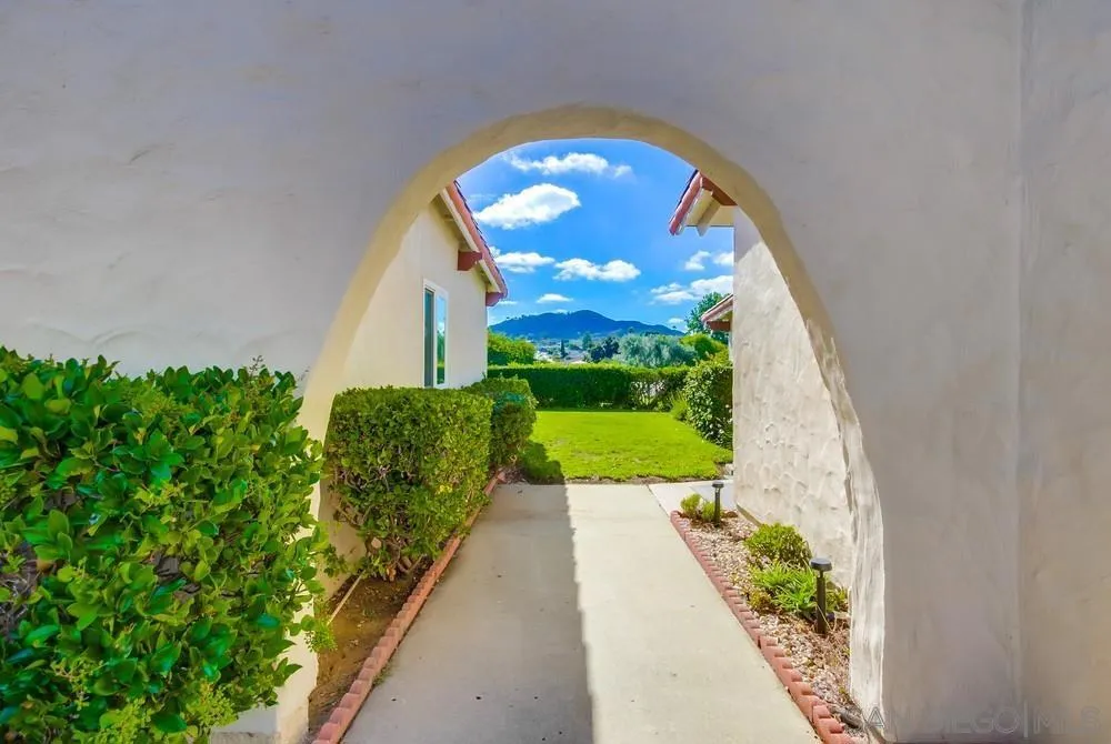 San Diego, California 92128, United States, 2 Bedrooms Bedrooms, ,2 BathroomsBathrooms,Residential,Active,222681