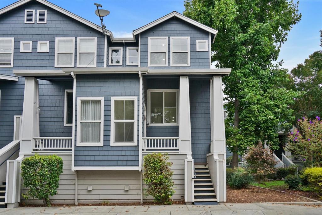 692 Mesa Circle