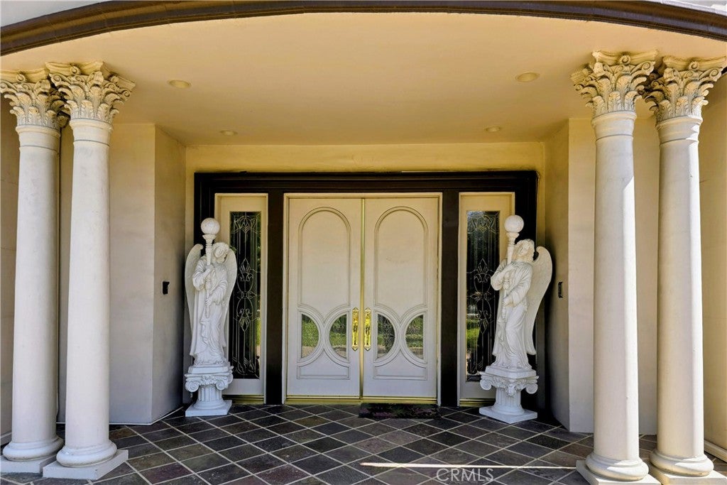 356 W Palm Drive