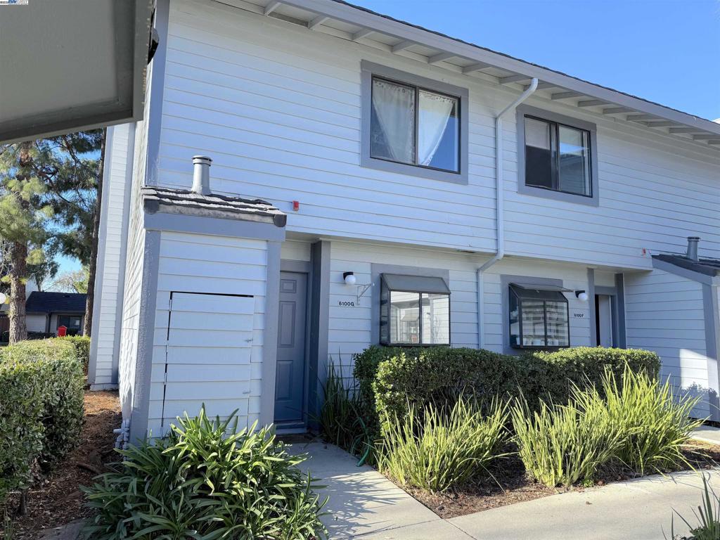 Move-in Today!! Discover this charming move-in ready, spacious 2-bedroom, 1.5-bath, corner unit townhome offering both comfort and convenience in quiet and well connected neighborhood. Property comes with wood floor on the first floor, upgraded kitchen and bathrooms. Laundry is located inside the unit. Enjoy the benefits of a private carport and an additional assigned parking spot, plus ample guest parking for visitors. This well-maintained community features 4 sparkling swimming pools and a clubhouse, perfect for relaxation and entertainment. Ideally located near Shopping centers, 2 Costcos, Mall, Theaters, Restaurants, and major freeways: 880, 84, 92, 680 etc., this home ensures easy access to everything you need. Don’t miss this opportunity to rent this for a very low monthly payment.