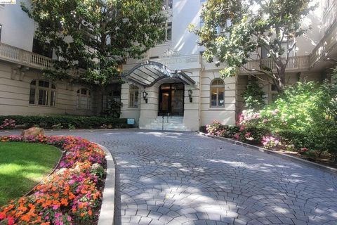 Photo of 200 Lakeside Dr #401, Oakland, CA 94612 (MLS # 41126706)