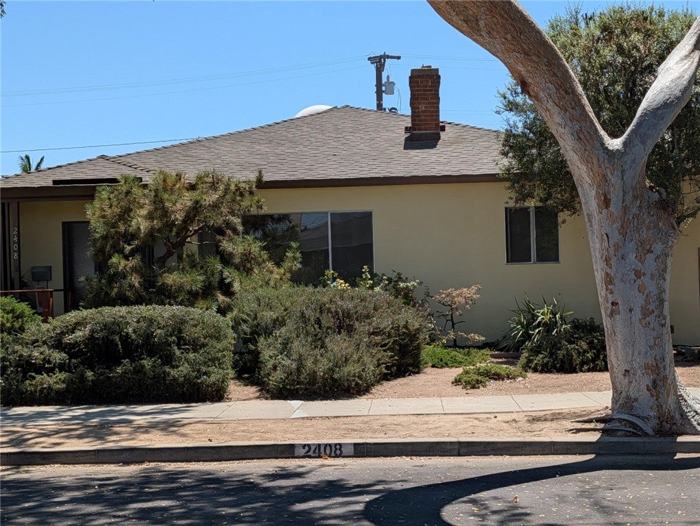 Photo of 2408 W 157th ST, Gardena, CA 90249 (MLS # SB26184151)