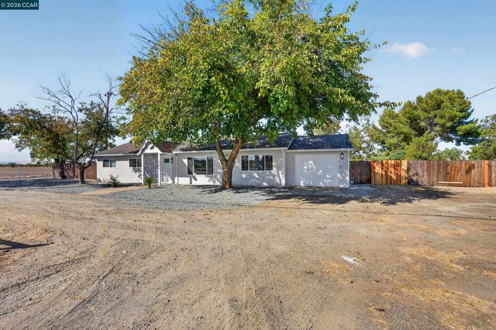 23273 Marsh Creek Rd