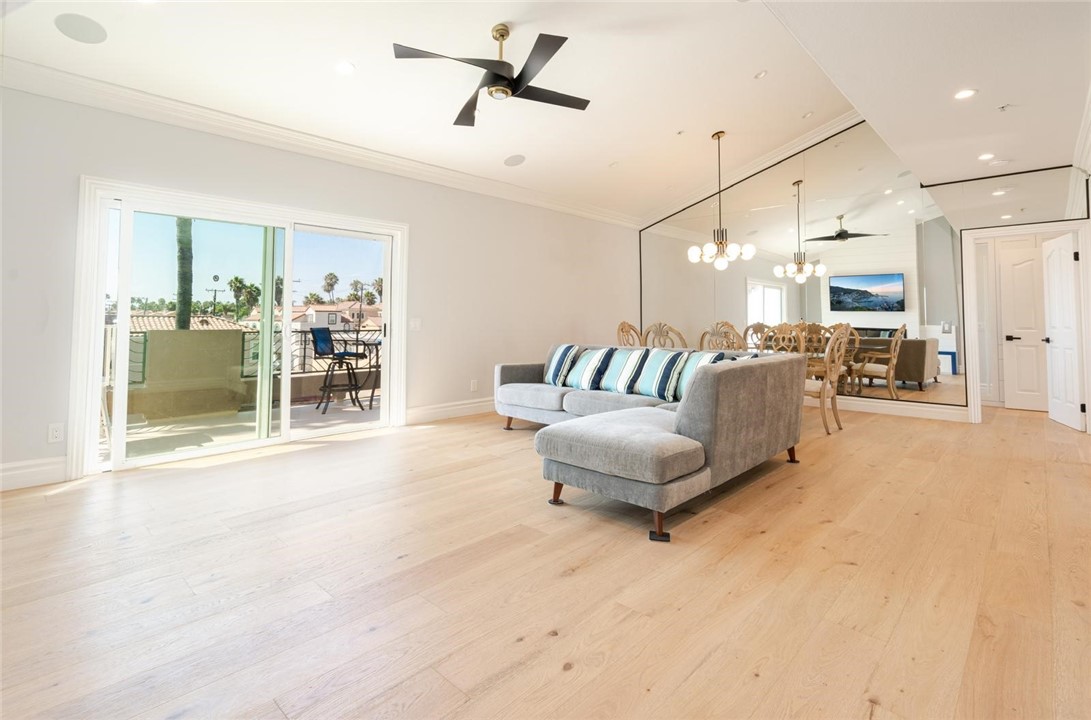 1516 Pacific Coast 304