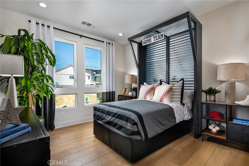 Skylar (SKYLAR5P) - Residential